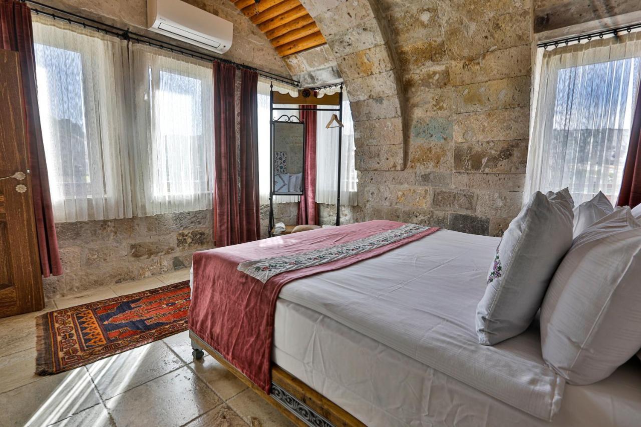 Sah Saray Cave Suites Halal Hotel Göreme Exteriör bild