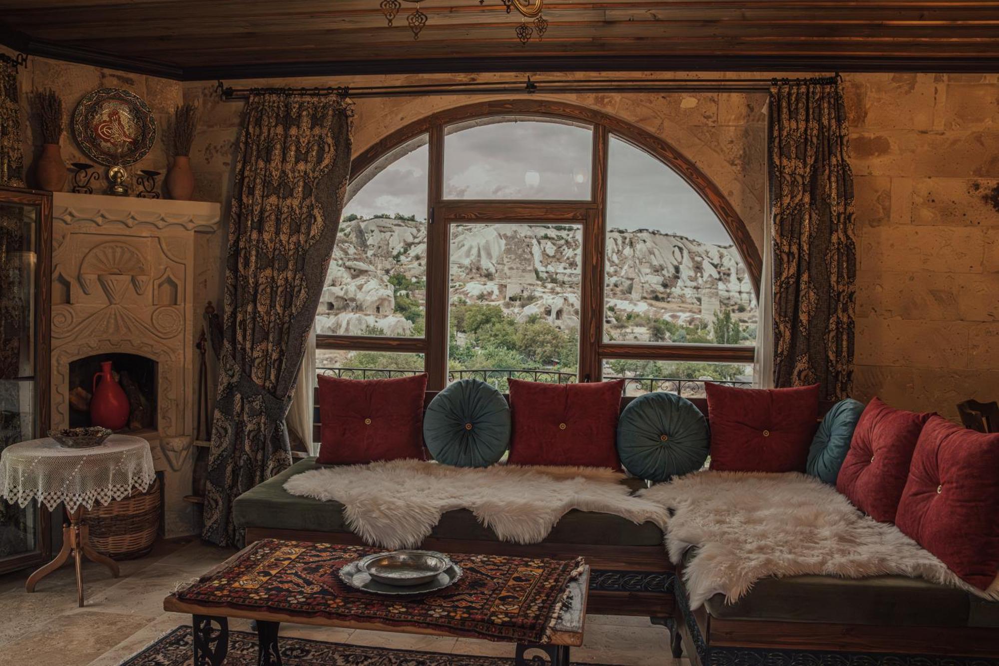 Sah Saray Cave Suites Halal Hotel Göreme Exteriör bild