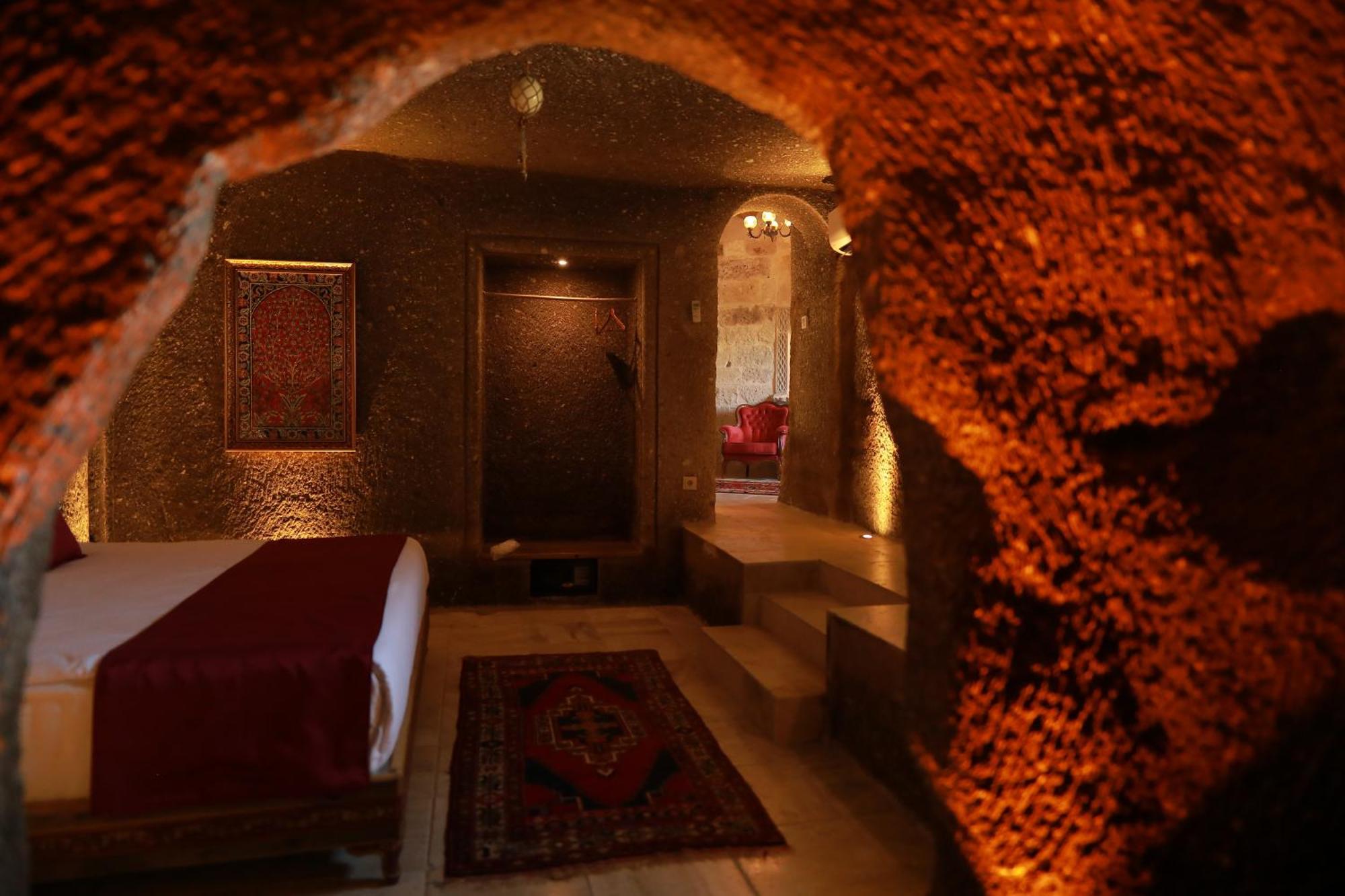 Sah Saray Cave Suites Halal Hotel Göreme Exteriör bild
