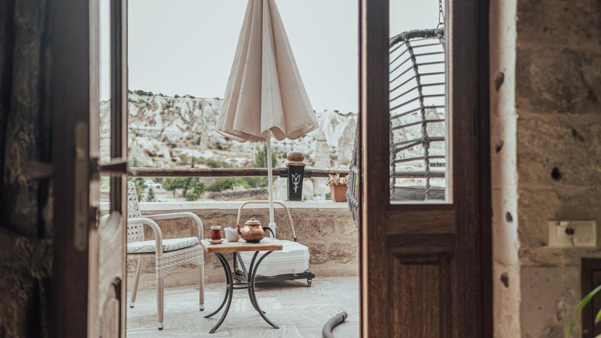 Sah Saray Cave Suites Halal Hotel Göreme Exteriör bild