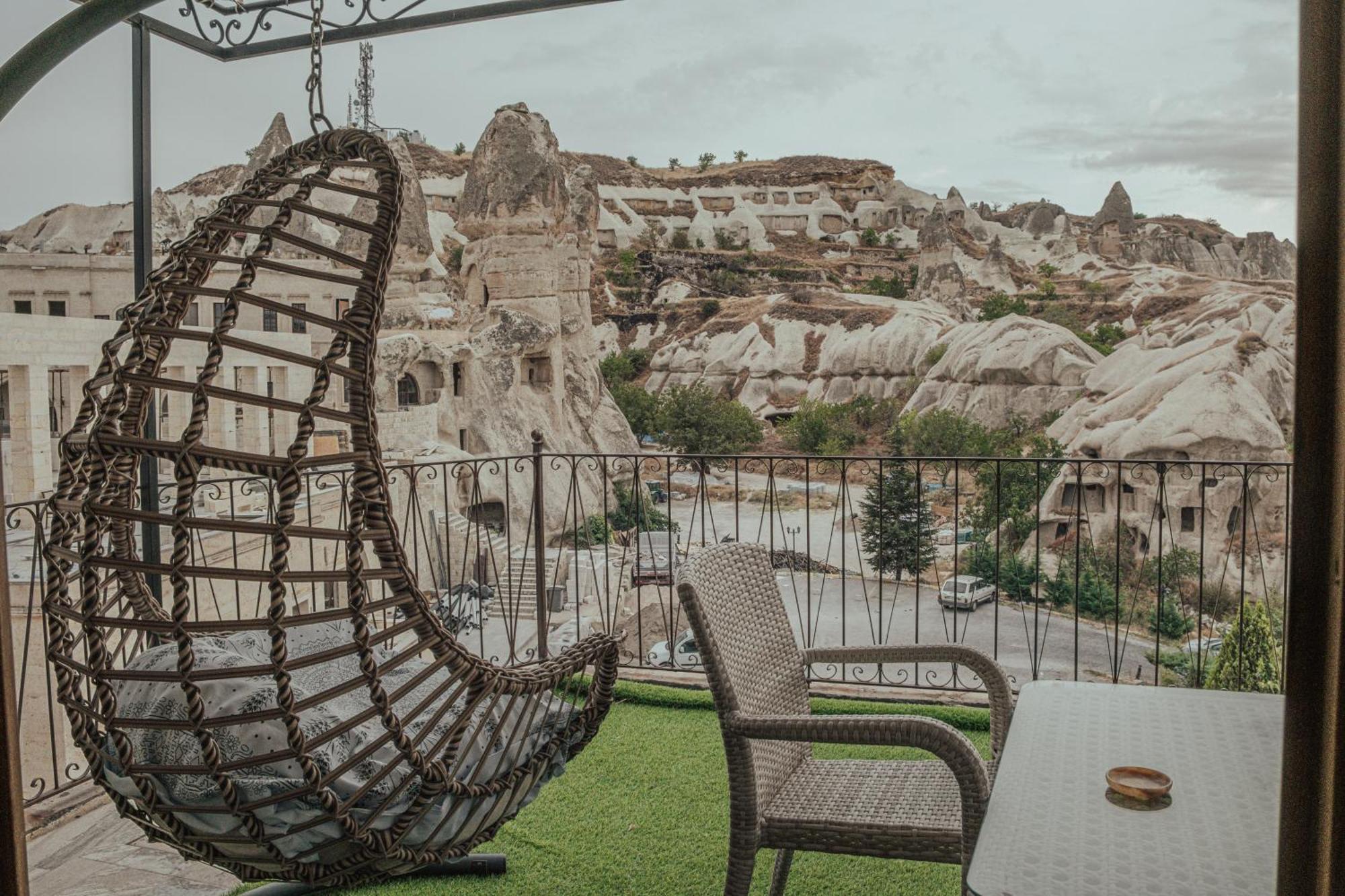 Sah Saray Cave Suites Halal Hotel Göreme Exteriör bild
