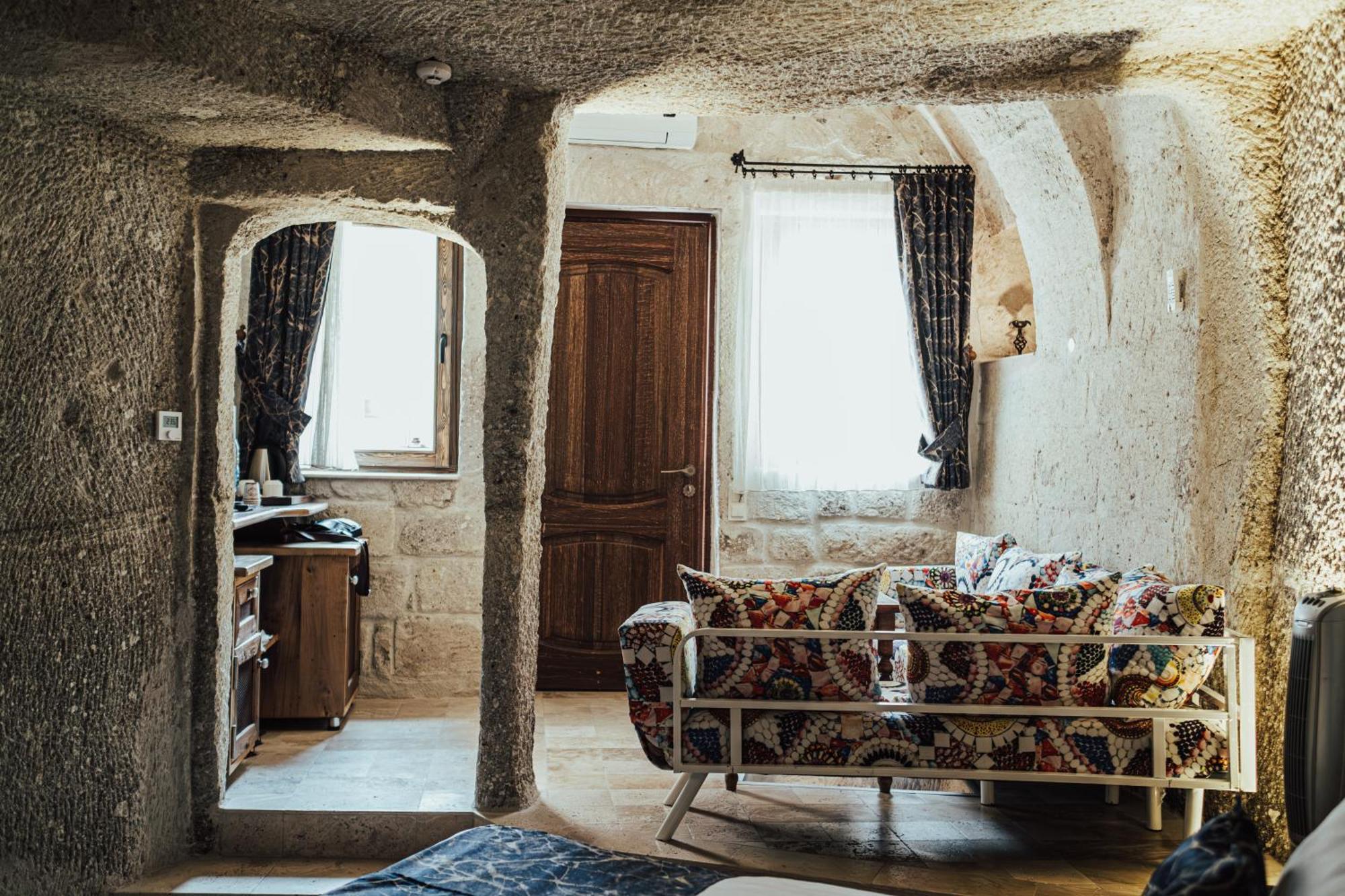 Sah Saray Cave Suites Halal Hotel Göreme Exteriör bild