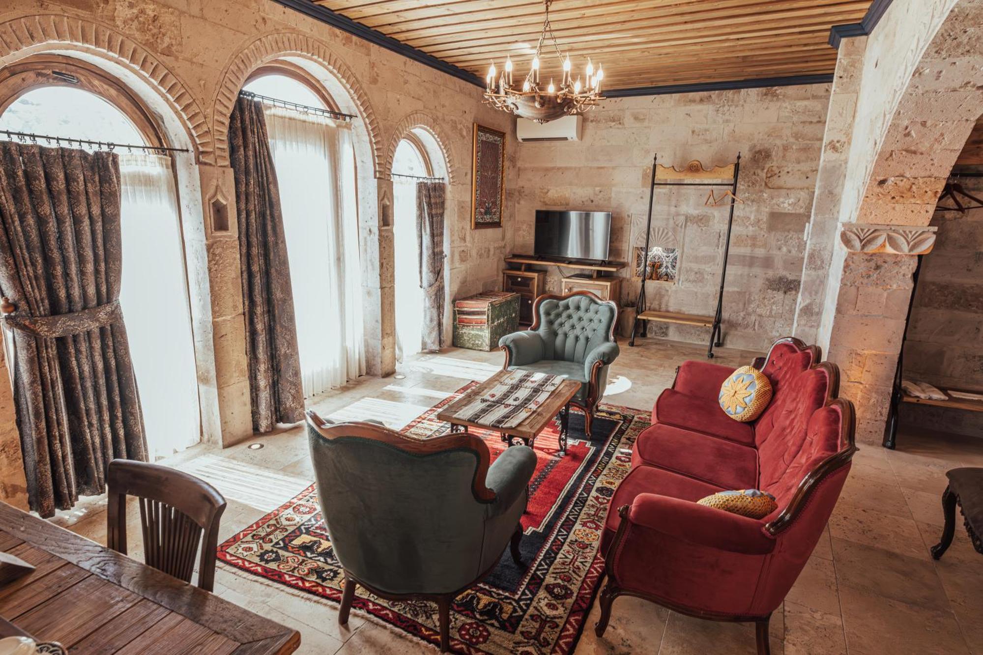 Sah Saray Cave Suites Halal Hotel Göreme Exteriör bild