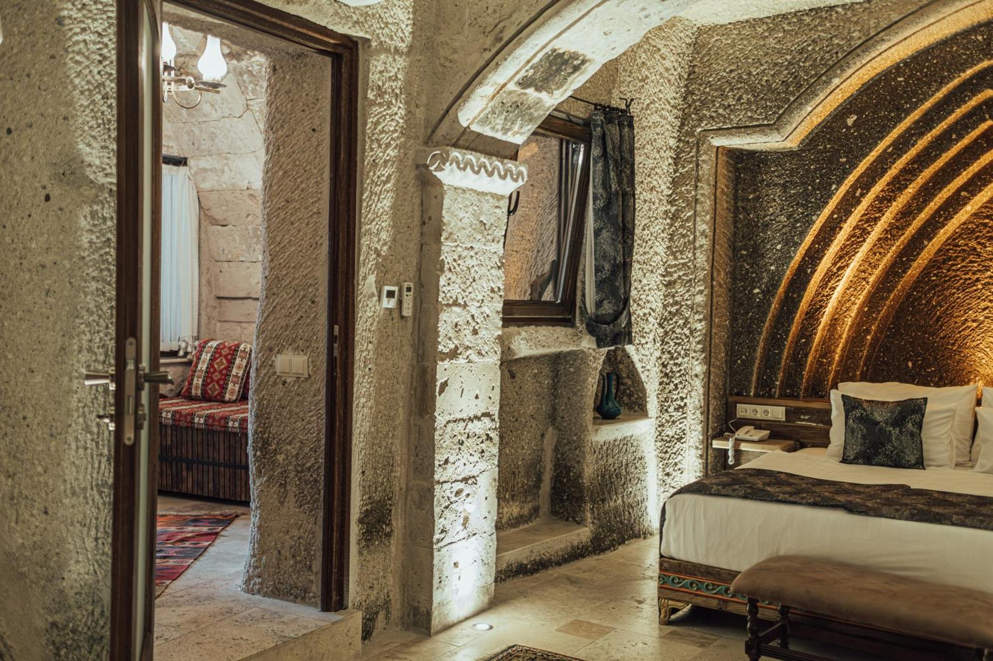 Sah Saray Cave Suites Halal Hotel Göreme Exteriör bild
