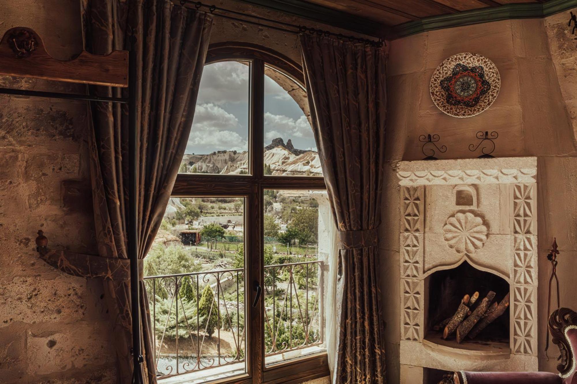 Sah Saray Cave Suites Halal Hotel Göreme Exteriör bild
