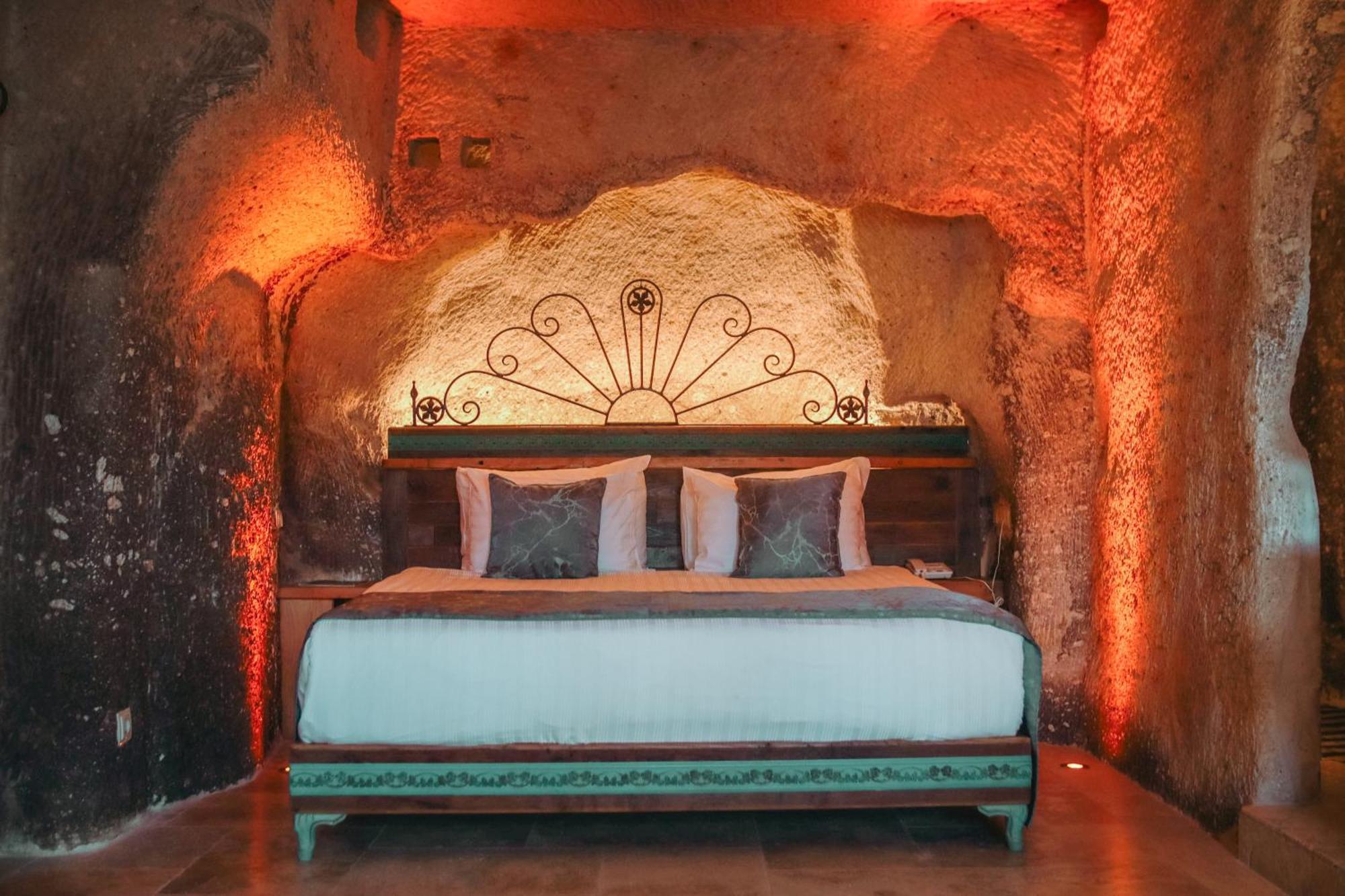 Sah Saray Cave Suites Halal Hotel Göreme Exteriör bild